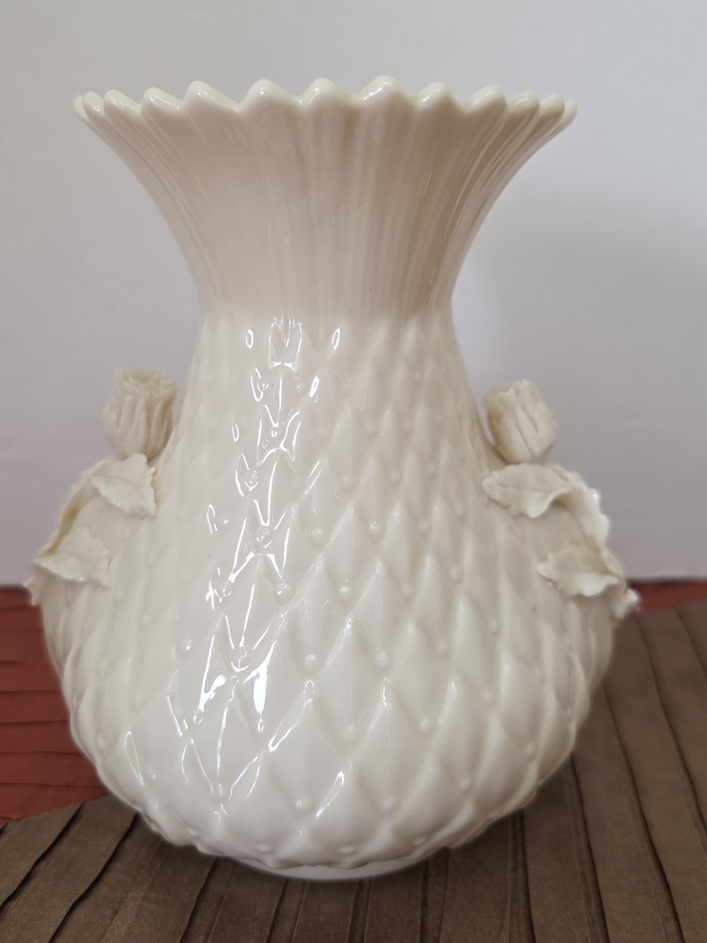VTG Belleek Irish Porcelain Thistle Top Floral Vase 5"